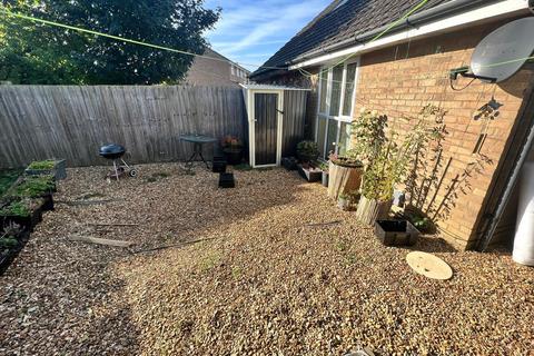 1 bedroom property to rent, Medeswell, Peterborough, PE2