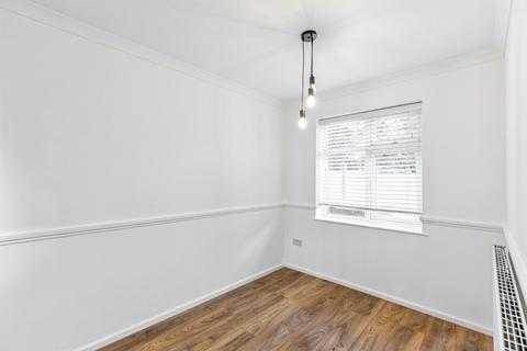 2 bedroom semi-detached house for sale, Bradfield Close, RUSHDEN