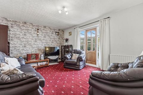 3 bedroom detached house for sale, Jean Drive, Leicester, LE4