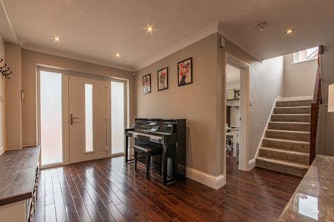 5 bedroom detached house for sale, Gorselands, Newbury, Berkshire, RG14