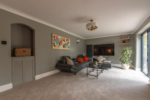 5 bedroom detached house for sale, Gorselands, Newbury, Berkshire, RG14