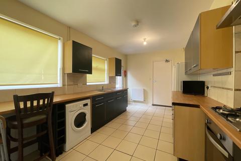 6 bedroom house to rent, Storer Road, Loughborough LE11