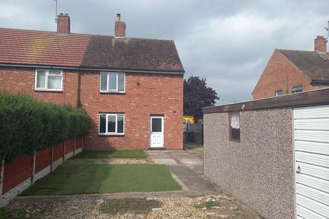 3 bedroom semi-detached house to rent, Hawton Road, NEWARK, NG24