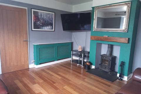 3 bedroom semi-detached house to rent, Hawton Road, NEWARK, NG24