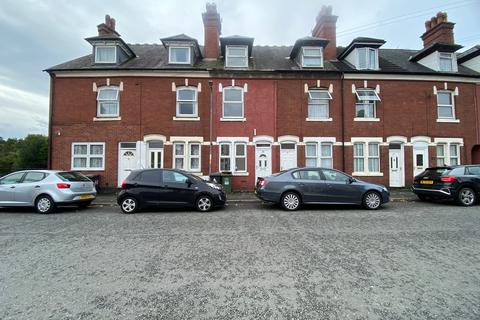3 bed terraced house for rent in Radford Avenue, KIDDERMINSTER, DY10