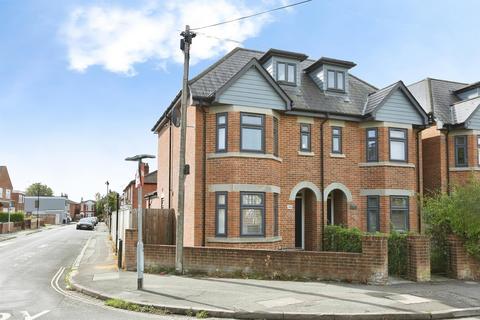 4 bedroom semi-detached house for sale, Waterloo Road, SOUTHAMPTON