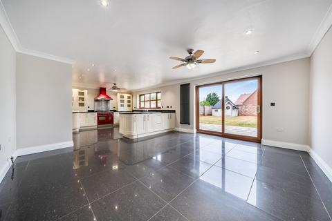7 bedroom detached house for sale, Hollycroft Road, Emneth, Wisbech