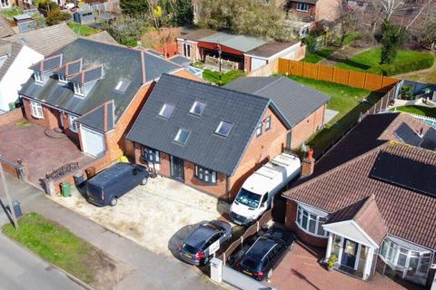 5 bedroom detached house to rent, Colby Drive, Thurmaston LE4