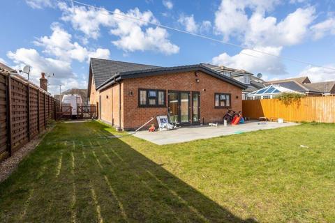 5 bedroom detached house to rent, Colby Drive, Thurmaston LE4