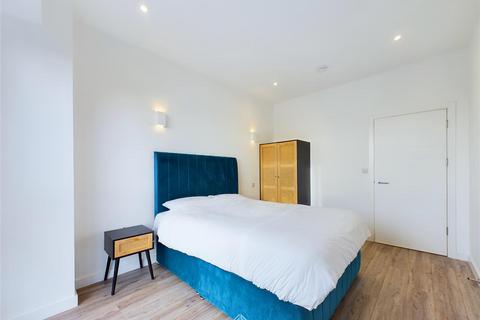 2 bedroom apartment to rent, Oxford Road, Uxbridge UB8