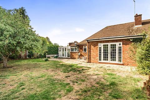 undefined, Henley Gardens, Pinner, Middlesex