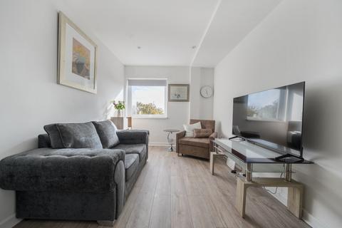 2 bedroom flat for sale, South Street, Hampshire PO12