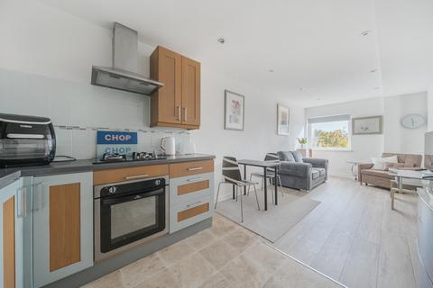 2 bedroom flat for sale, South Street, Hampshire PO12