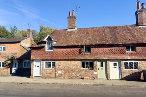 2 bedroom end of terrace house for sale, Winchester Road, Chawton, Hampshire, GU34