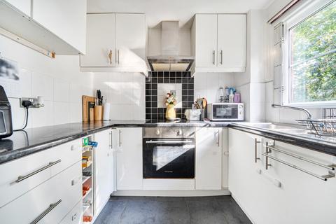 2 bedroom maisonette for sale, Unicorn Walk, Stone, Greenhithe, Kent, DA9