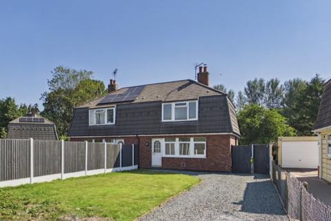 3 bedroom house to rent, Marsh Meadows, Stafford, ST20