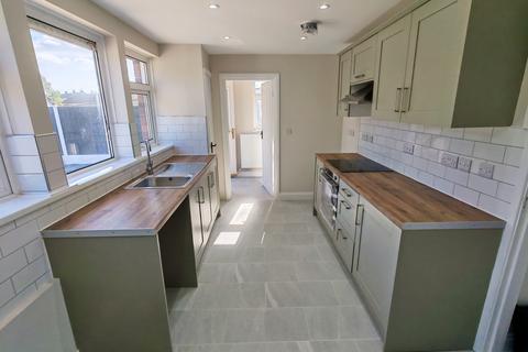 3 bedroom house to rent, Marsh Meadows, Stafford, ST20