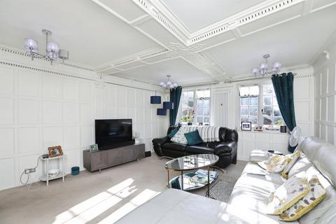 2 bedroom apartment for sale, Castle Hill, Rochester