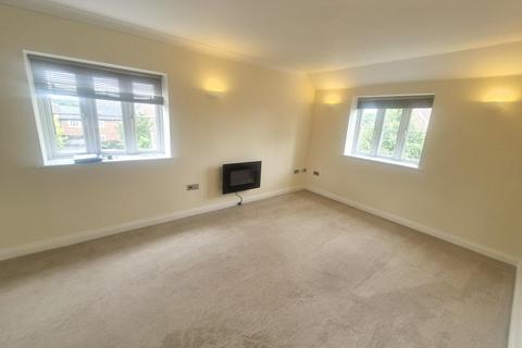 2 bedroom apartment to rent, Paulls Close, MARTOCK, TA12