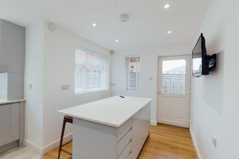 5 bedroom house to rent, Lansdowne Drive, Loughborough LE11