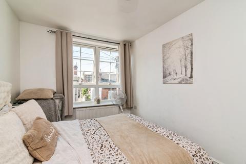 2 bedroom flat for sale, Marhill Road, Carlton, Nottingham, Nottinghamshire, NG4