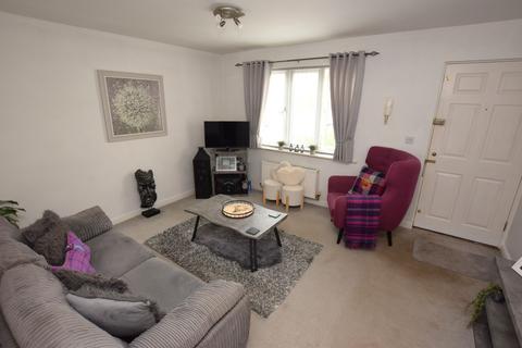 2 bedroom flat to rent, South Wootton