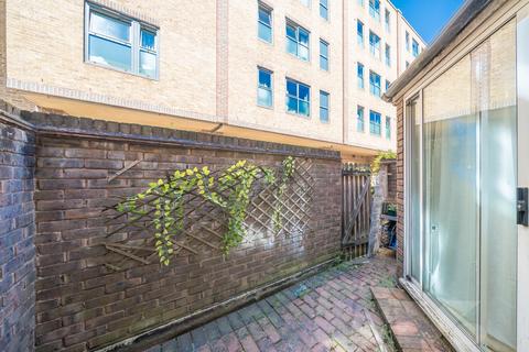 4 bedroom house to rent, St Michaels Street, London W2