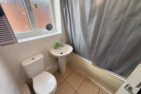 undefined, 5 Whiteoak Court Whiteoak Road,, Fallowfield, M14