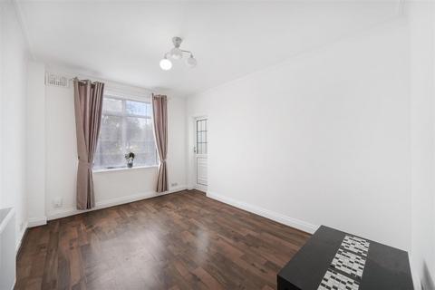 undefined, Kings Drive, Wembley