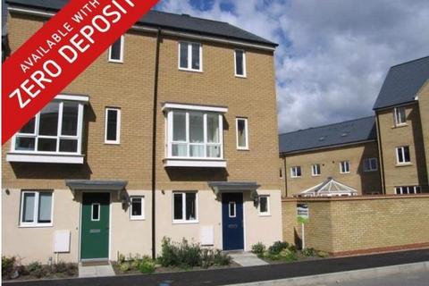 3 bedroom semi-detached house to rent, Harn Road, Peterborough, PE7