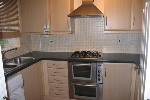 3 bedroom semi-detached house to rent, Harn Road, Peterborough, PE7