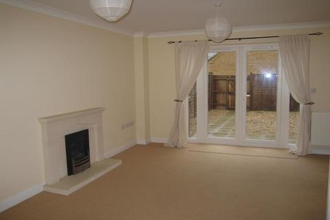 3 bedroom semi-detached house to rent, Harn Road, Peterborough, PE7