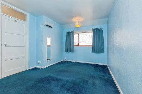 undefined, Kinsdale Drive, Leicester