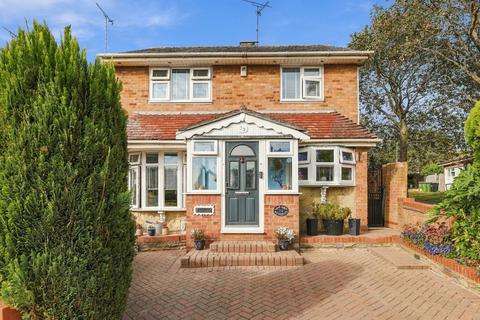 3 bedroom semi-detached house for sale, Methersgate, Basildon, SS14
