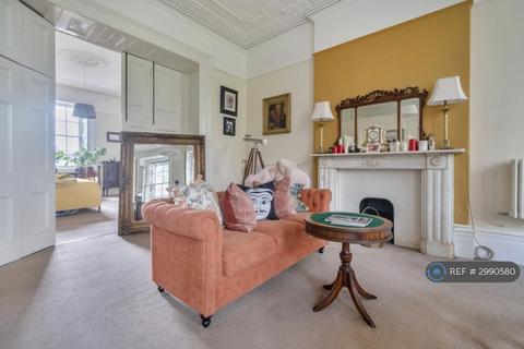 2 bedroom flat to rent, Caledonia Place, Bristol, BS8