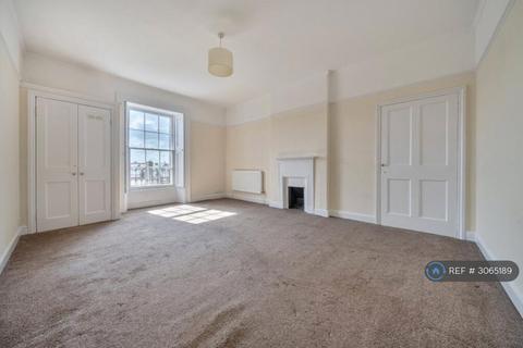 2 bedroom flat to rent, Caledonia Place, Bristol, BS8