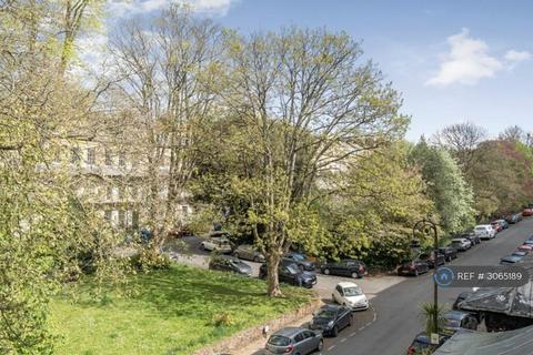 2 bedroom flat to rent, Caledonia Place, Bristol, BS8
