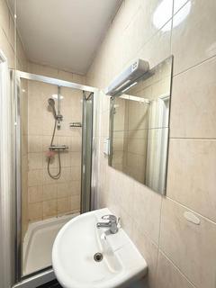 1 bedroom flat to rent, Western Road, Southall
