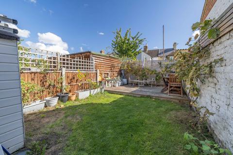 2 bedroom end of terrace house for sale, Westgate Road, Faversham, Kent, ME13