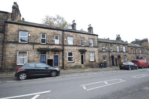 6 bedroom terraced house to rent, Victoria Road, Hyde Park, Leeds, West Yorkshire