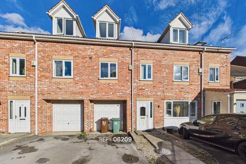 3 bed terraced house for rent in Monkhill Lane, Pontefract, WF8 1JD