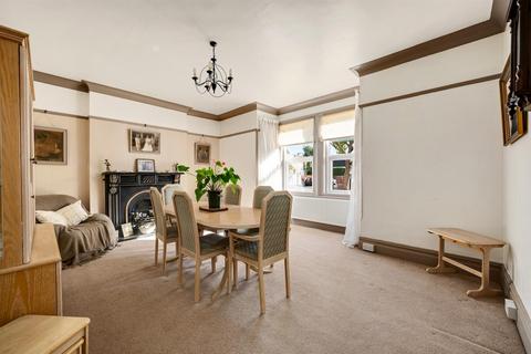 5 bedroom semi-detached house for sale, Aldermary Road, Bromley