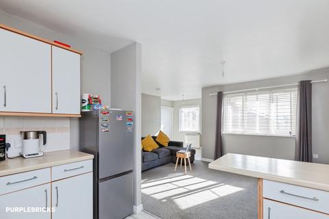 2 bedroom maisonette for sale, Cookson Road, Leicester, LE4