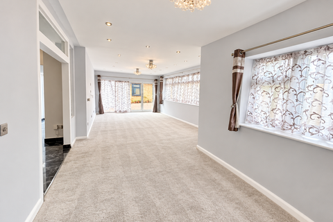 7 bedroom end of terrace house for sale, Selby Gardens, Southall