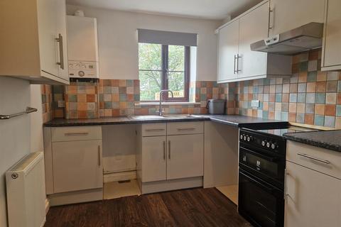 2 bedroom apartment to rent, Prouts Mews, Launceston PL15