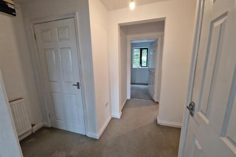 2 bedroom apartment to rent, Prouts Mews, Launceston PL15