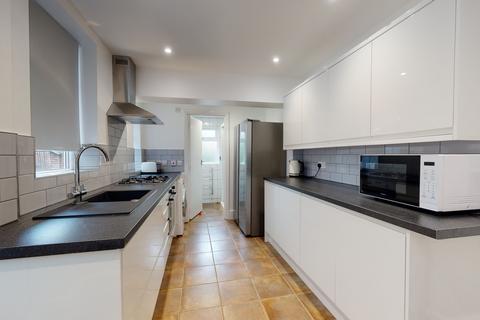 5 bedroom house to rent, Fearon Street, Loughborough LE11