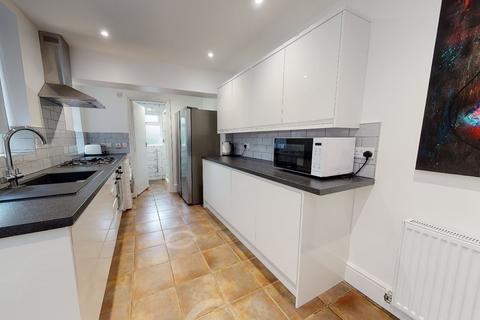 5 bedroom house to rent, Fearon Street, Loughborough LE11