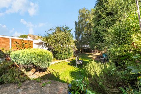 4 bedroom bungalow for sale, Court Road, Orpington