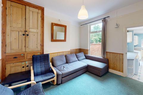 5 bedroom house to rent, Fearon Street, Loughborough LE11